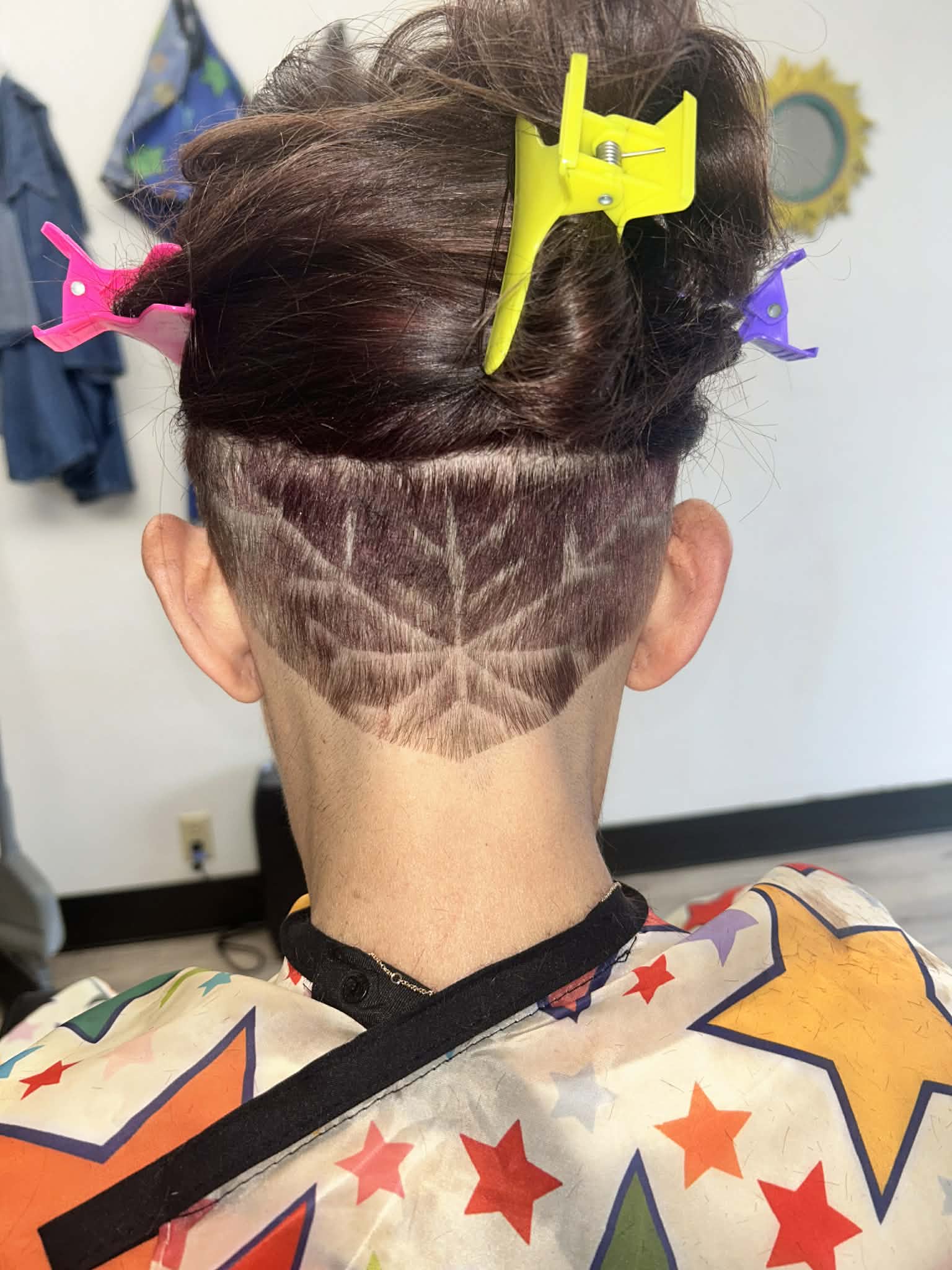 Design haircut detail.