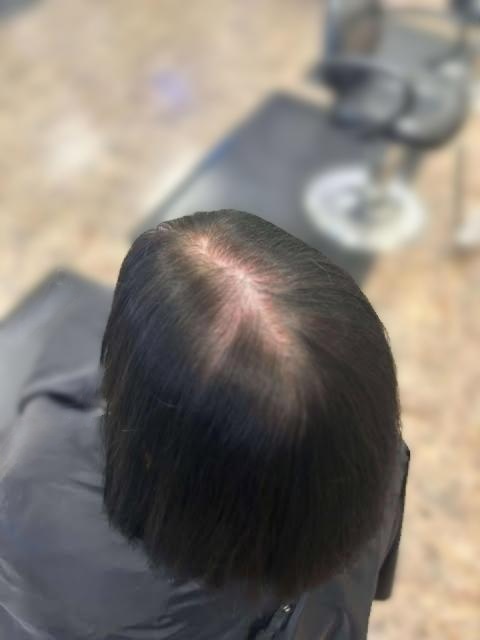 Root touch-up after color application.