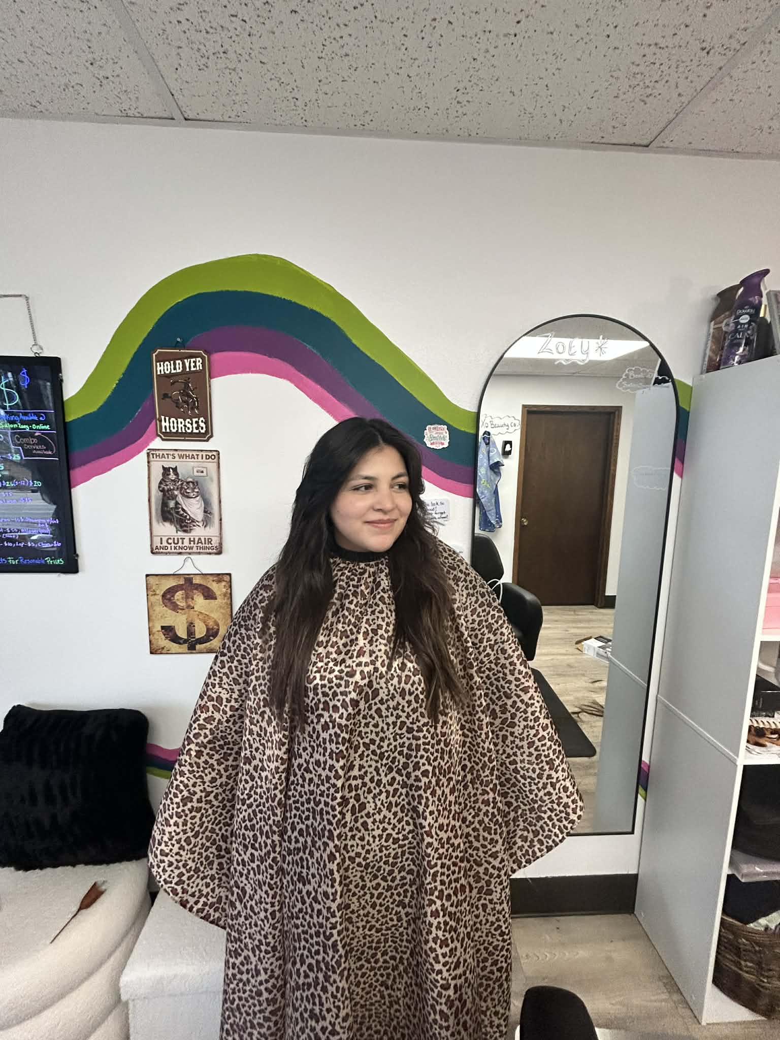 Women's cut portfolio photo.